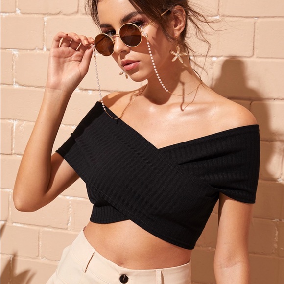 SHEIN Tops - LAST ONE ♠️ Bardot crop top